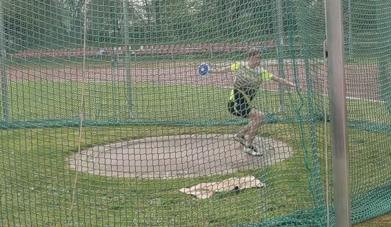 Marten beim Diskuswerfen (Foto: S. Lippold)